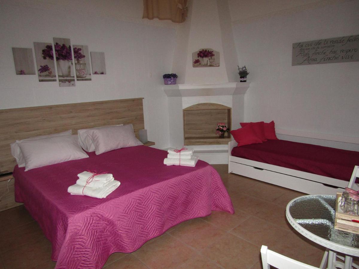 Up Bed & Breakfast Carosino ภายนอก รูปภาพ